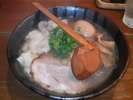 醤油ワンタン麺